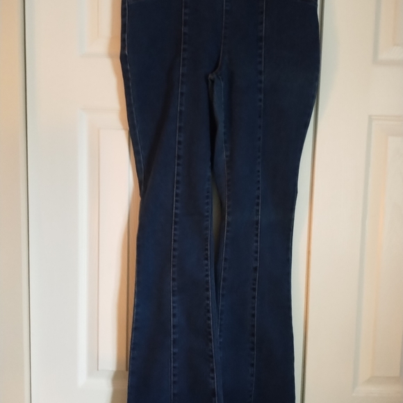 No Boundaries Denim - Women's jeans